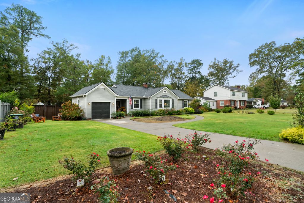 Photo of 105 Robin St, Rome, GA 30165 (MLS # 10696274)