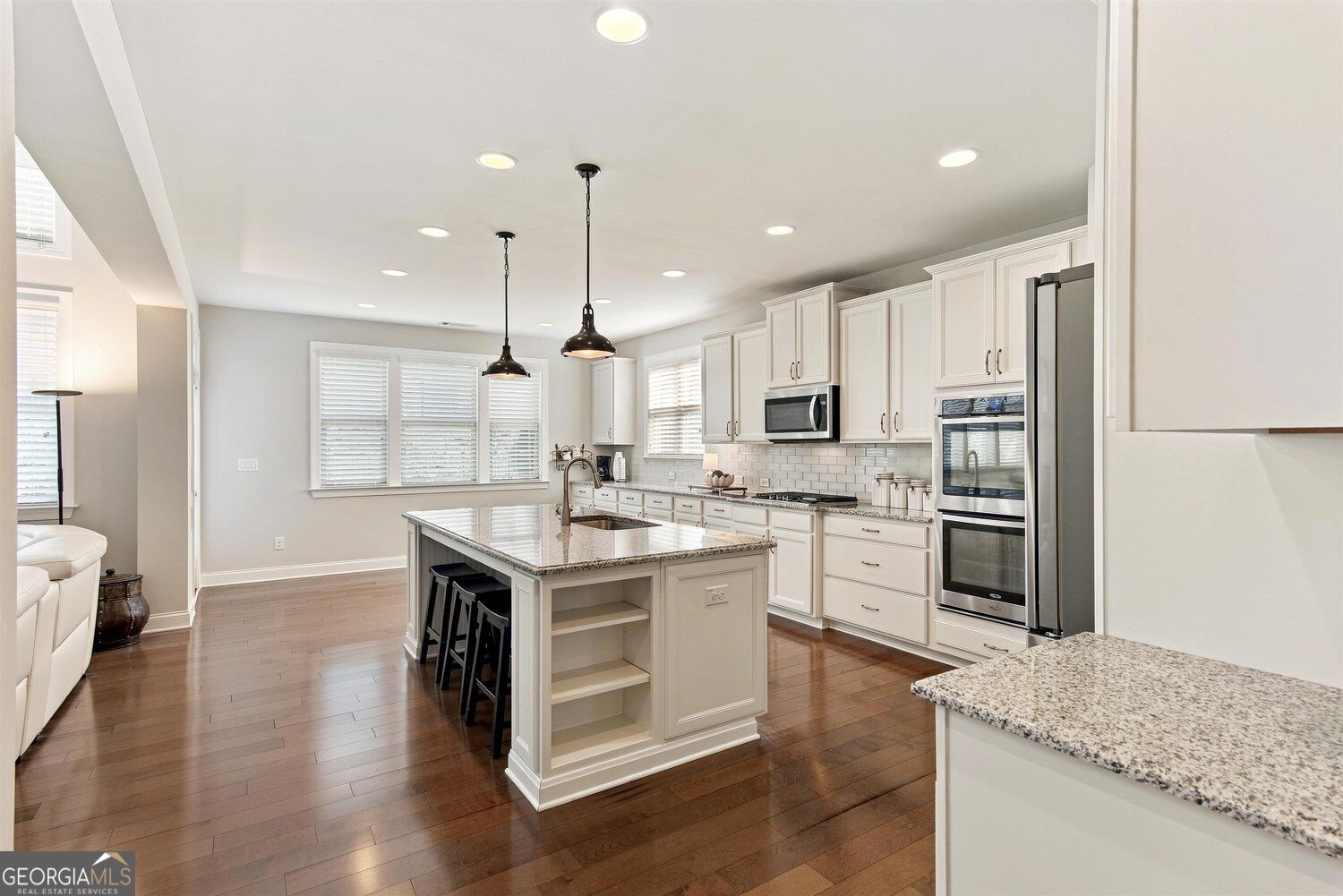 4450 Ivanhoe WALK