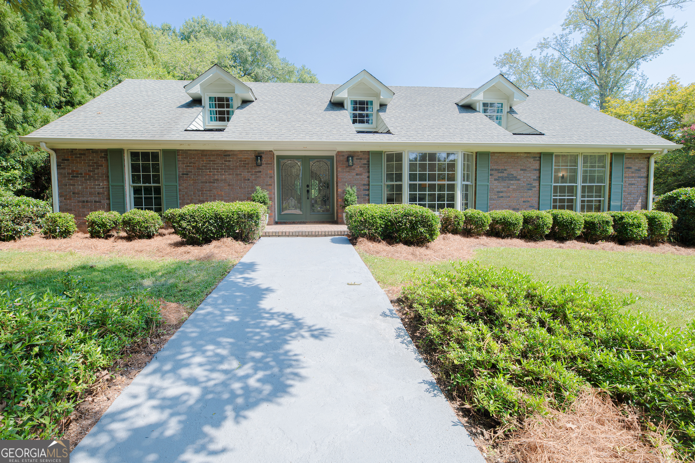 Photo 1 of 61 — 4962 Dewberry CIR, Acworth, GA 30101
