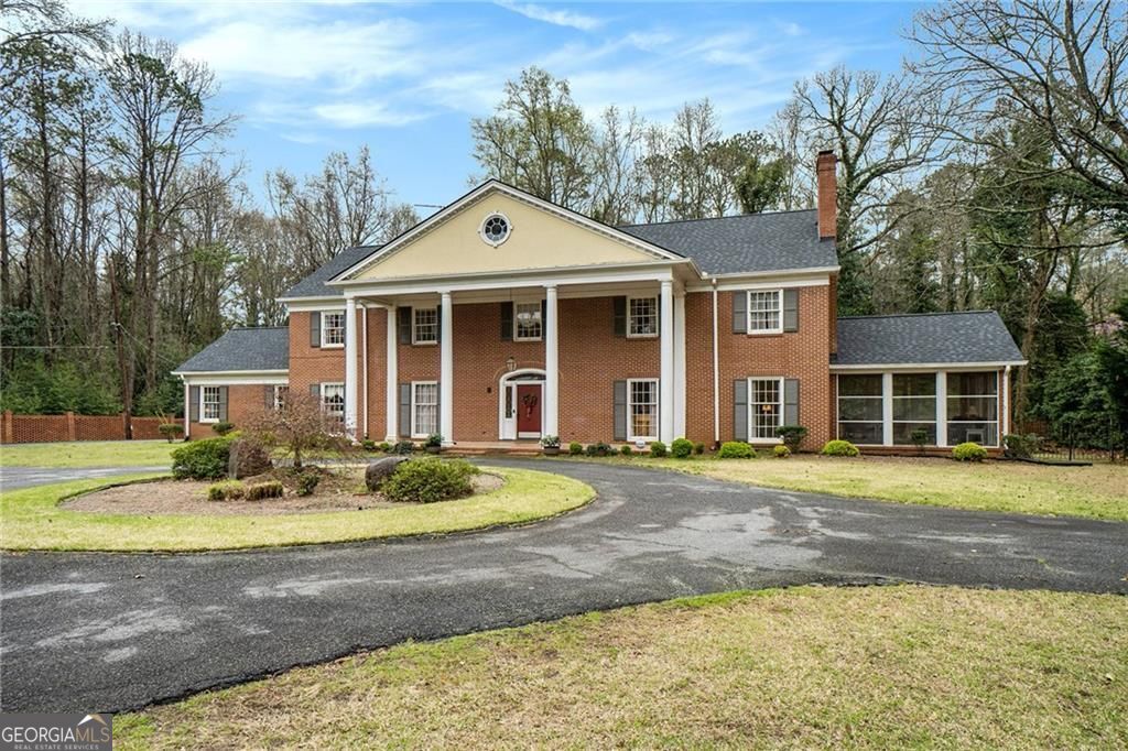 2471807205 Homes for Sale