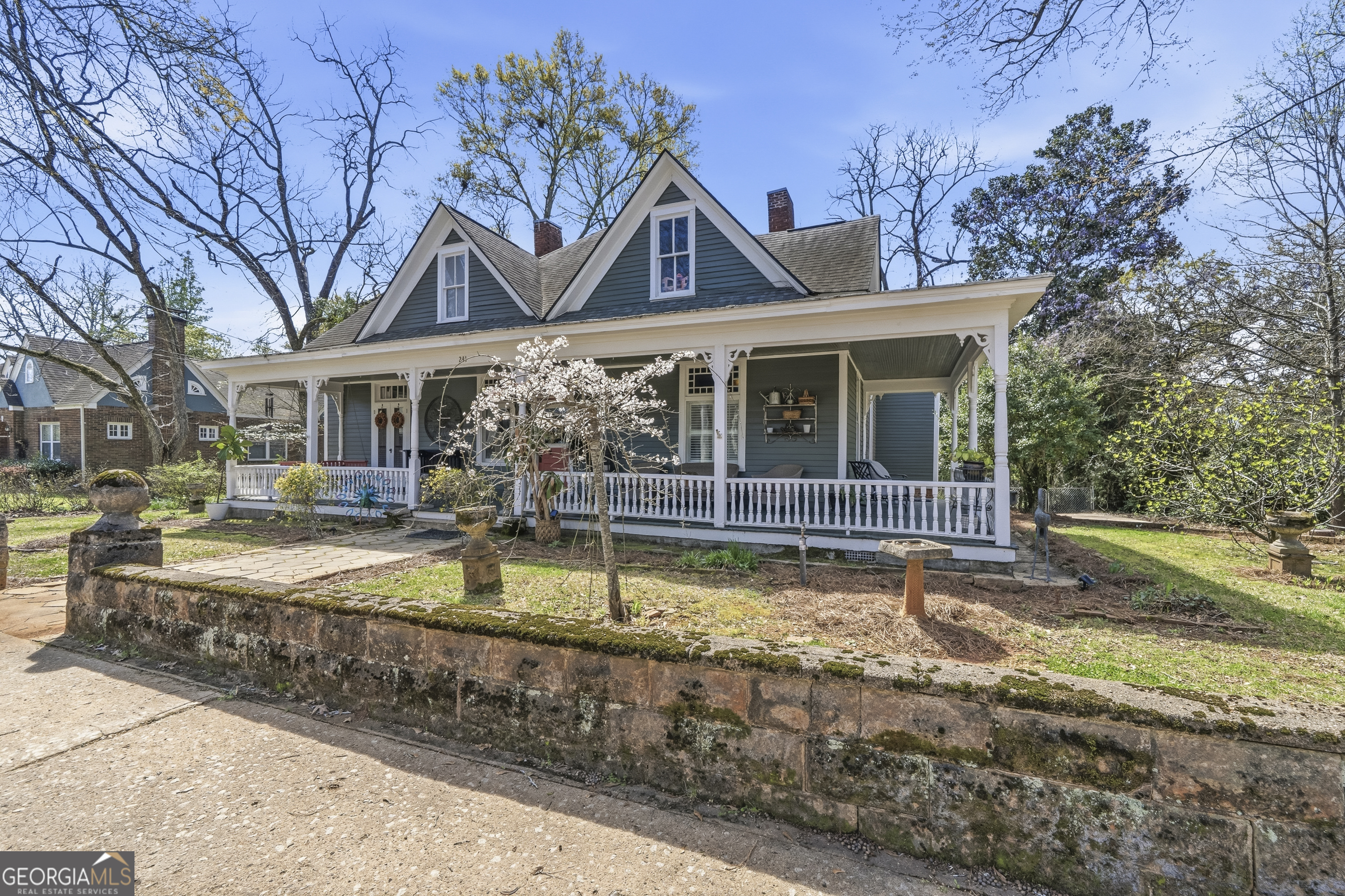 241 E Hightower TRL