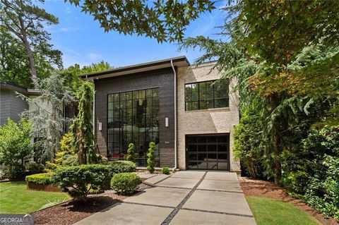 Photo of 569 Overbrook Drive NW, Atlanta, GA 30318 (MLS # 10792719)