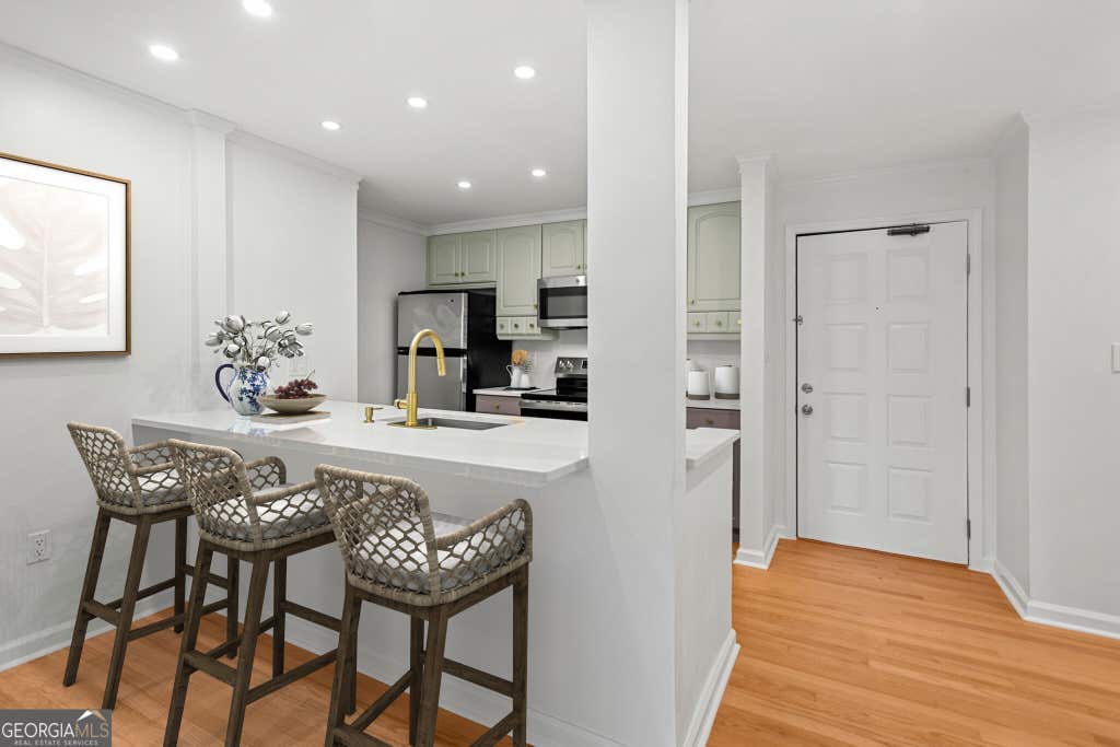 Photo of 3655 Habersham Road NE #B236, Atlanta, GA 30305 (MLS # 10830780)