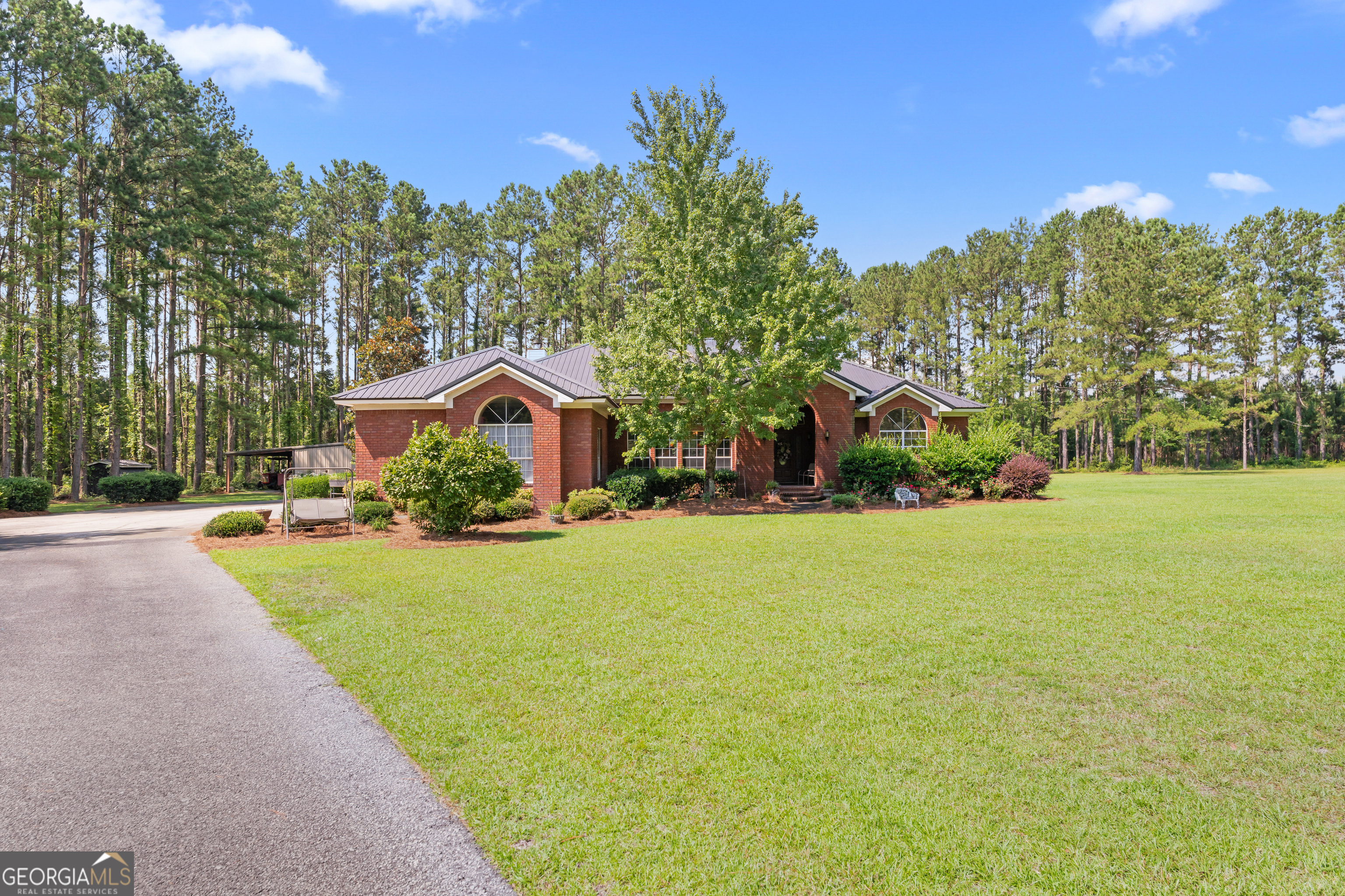2055 Blankenbaker RD