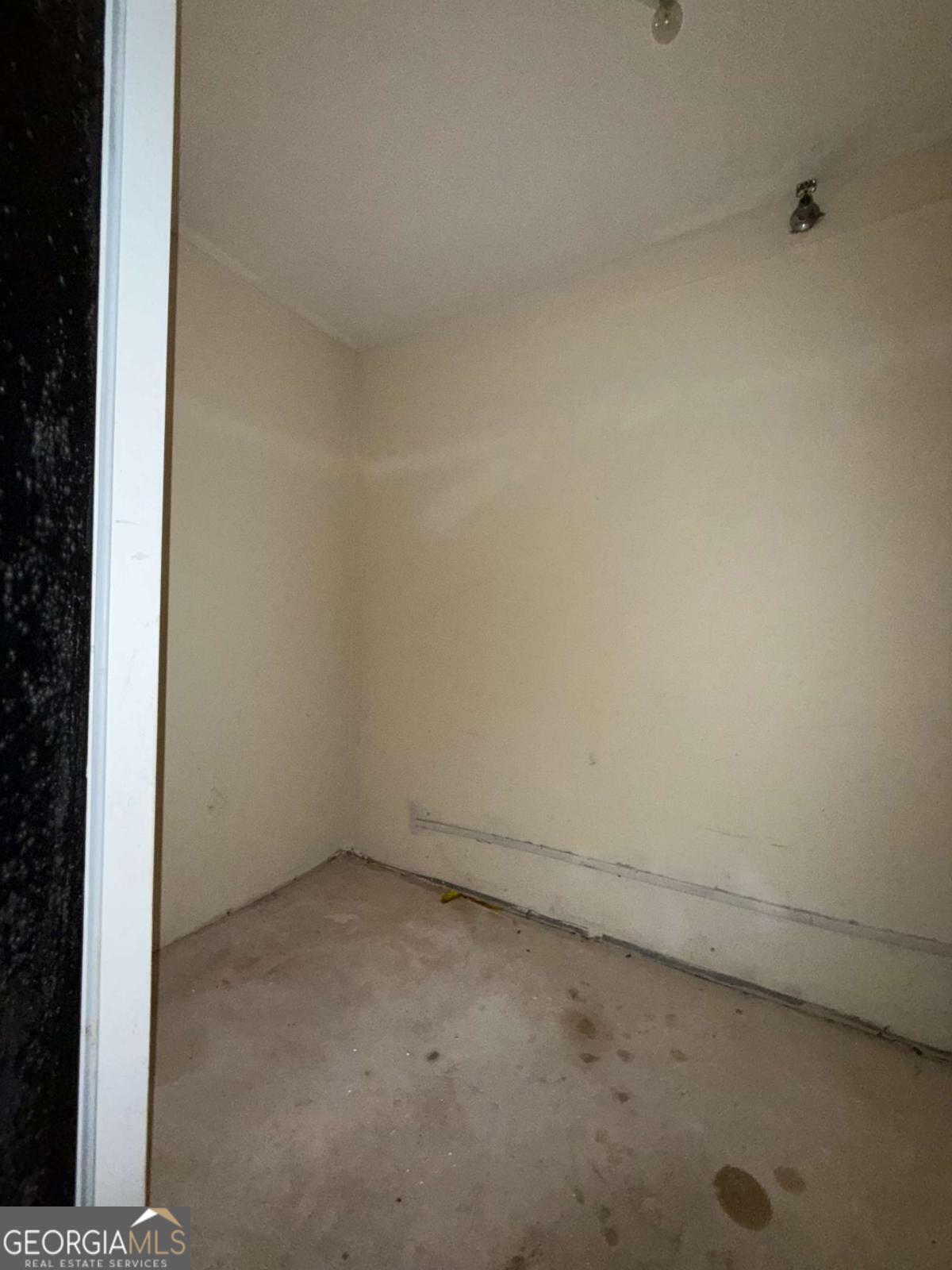 Fairington Park Condo - Residential