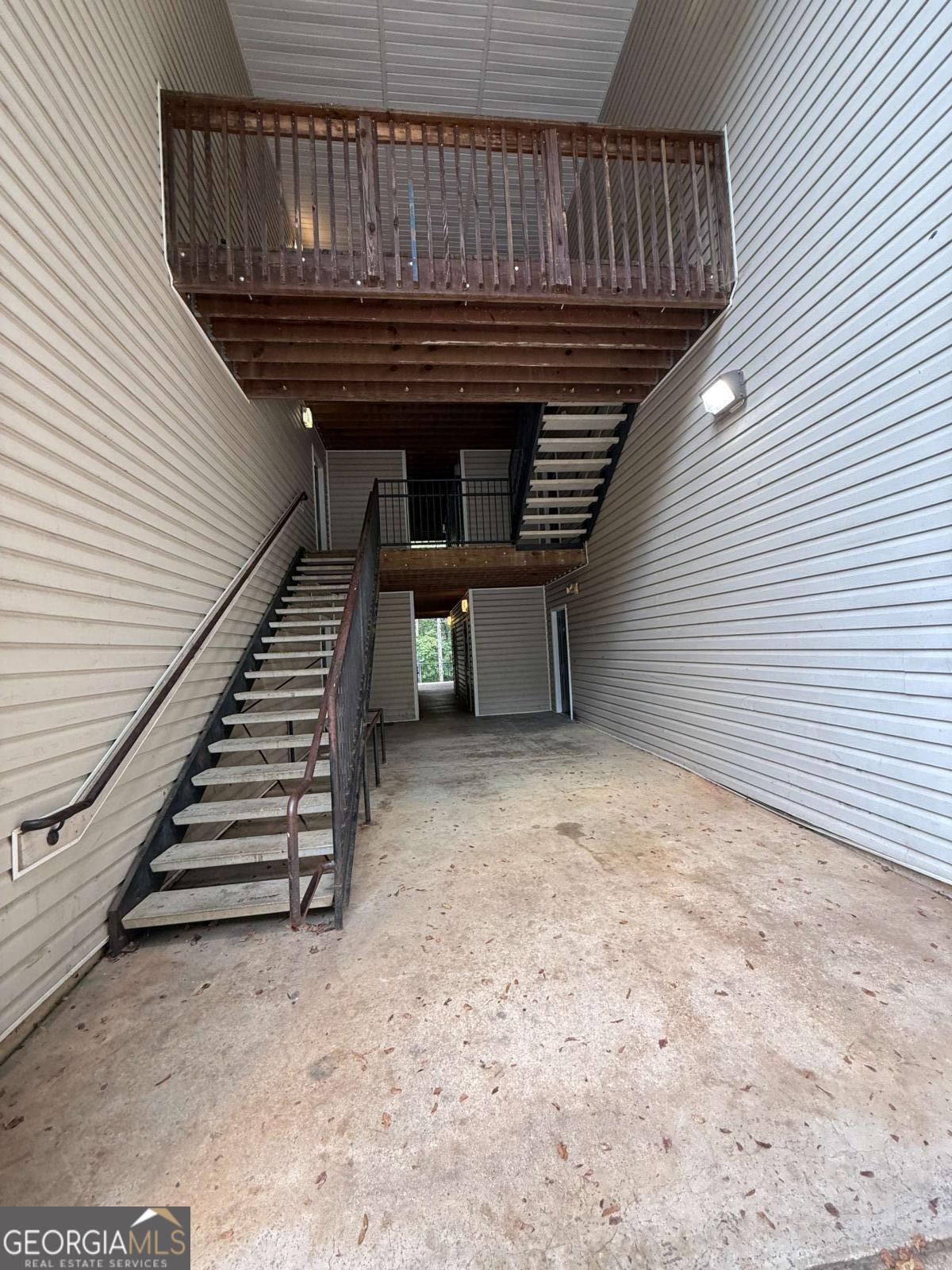 Fairington Park Condo - Residential