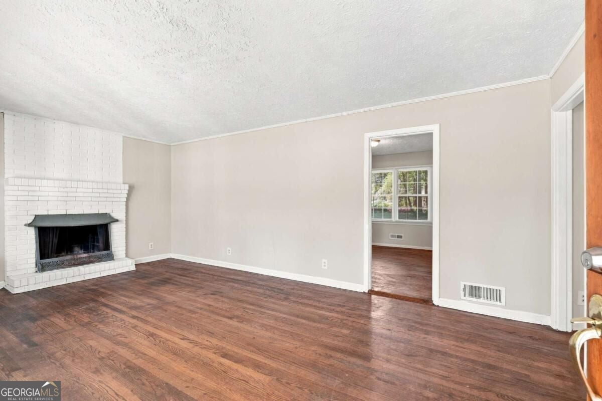 1209 Old Alabama RD SW