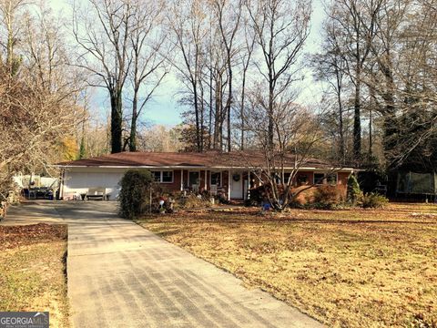 A home in Toccoa