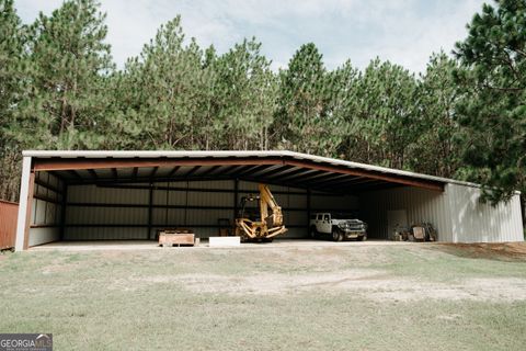 A home in Leslie