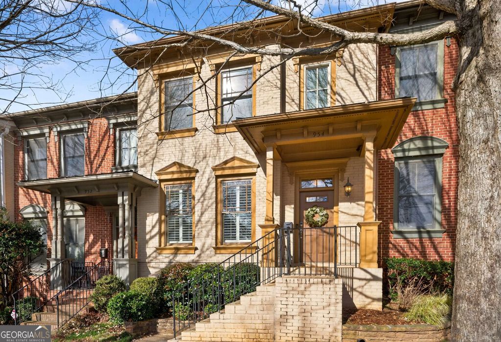 Photo of 954 Glenwood Avenue SE, Atlanta, GA 30316 (MLS # 10673063)