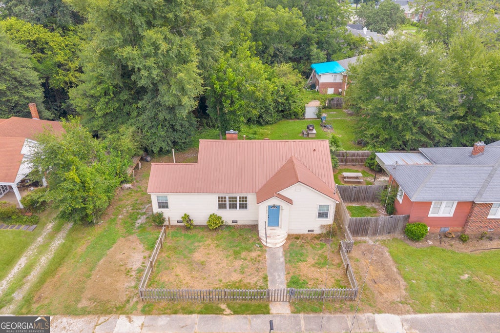 Photo of 221 Edwards Street, Elberton, GA 30635 (MLS # 10880534)