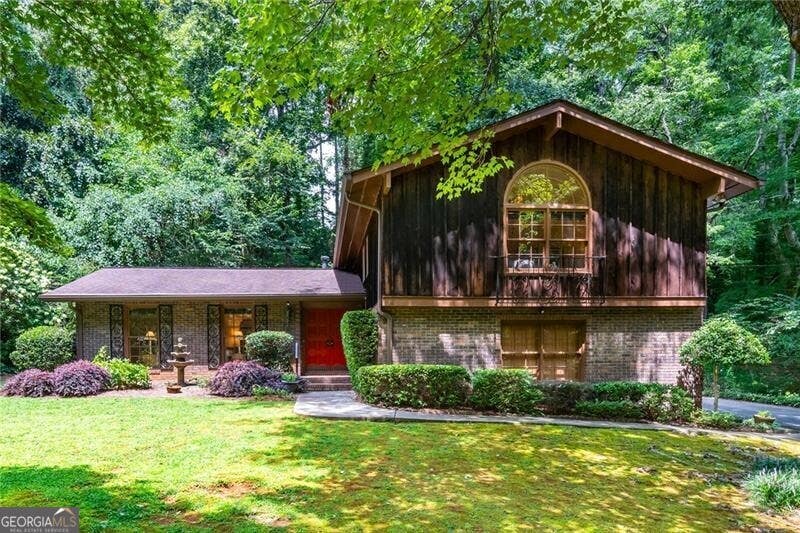 Photo of 215 N Mill Road, Sandy Springs, GA 30328 (MLS # 10821457)