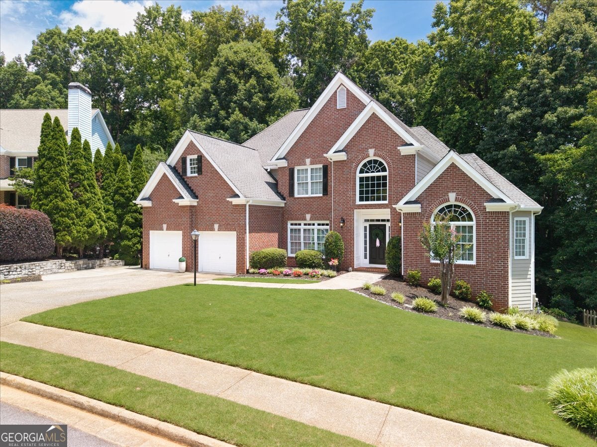 651 Goldenwood CT