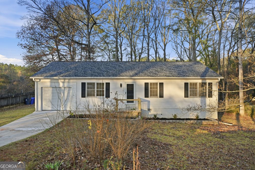 Photo of 112 Mann Boulevard, Stockbridge, GA 30281 (MLS # 10663092)