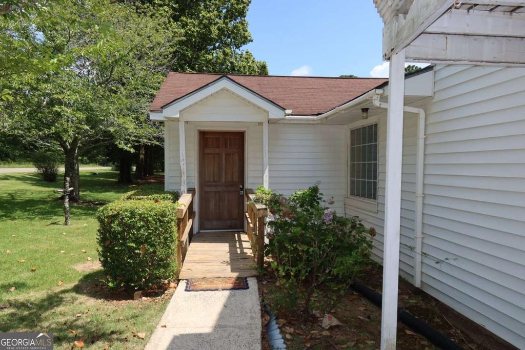 Photo of 372 Old Monticello Road, Milledgeville, GA 31061 (MLS # 10797227)