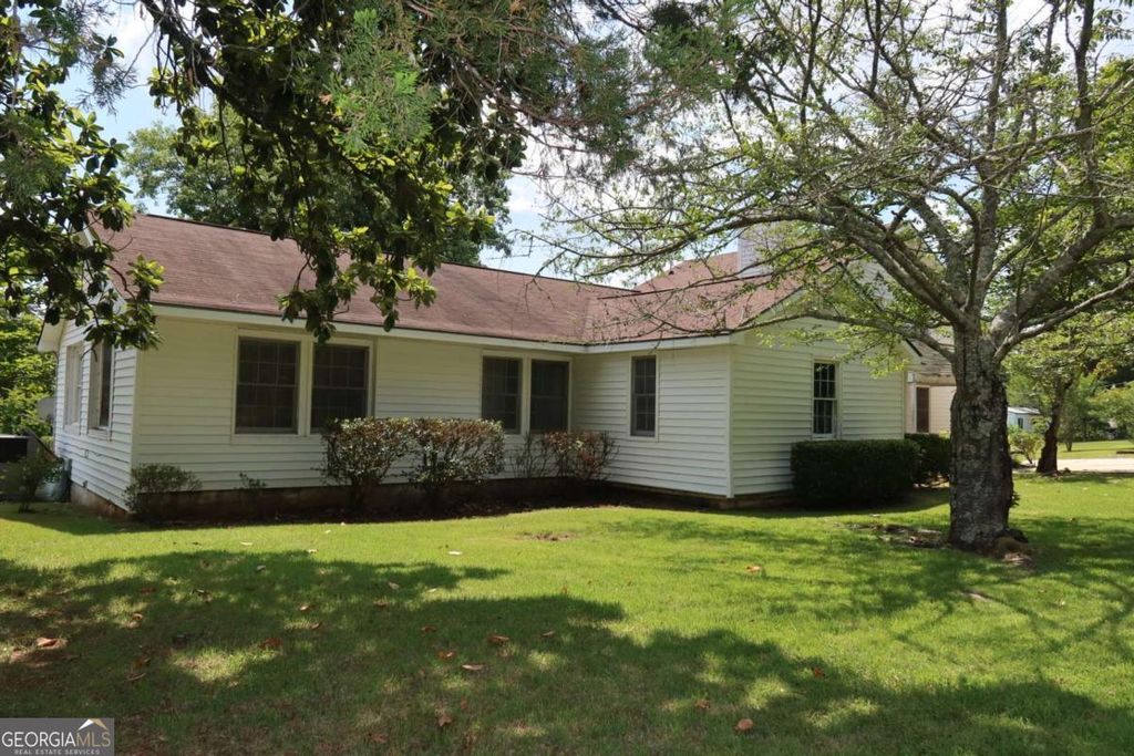 Photo of 372 Old Monticello Road, Milledgeville, GA 31061 (MLS # 10797227)