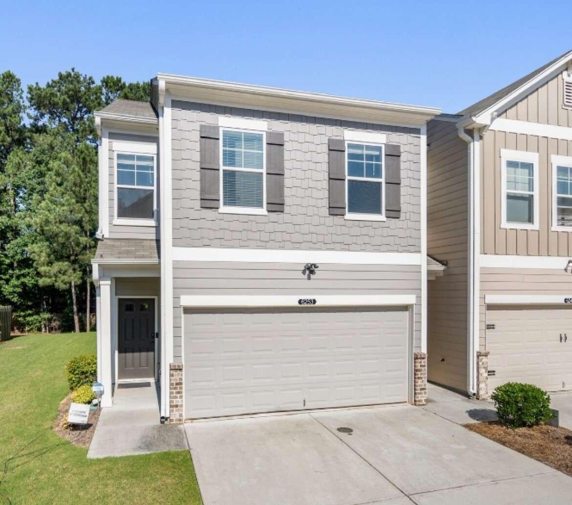Come on Home to this Beautiful, better than New Townhome in a gated community. This end unit Rabun townhome has, 3 bedroom, 2.5 bath, in great location. Conveniently located, minutes from interstates 285, 75/85 and Hartsfield Jackson airport and downtown Atlanta as well as shopping, dining, and entertainment options.This home features granite kitchen counter tops, an island overlooking the family room with a gas fireplace. Master suite has large walk in closet, master bath includes cultured marble double vanity and large shower, separate tub. Stainless steel gas range, microwave and dishwasher included, 2 car attached garage.