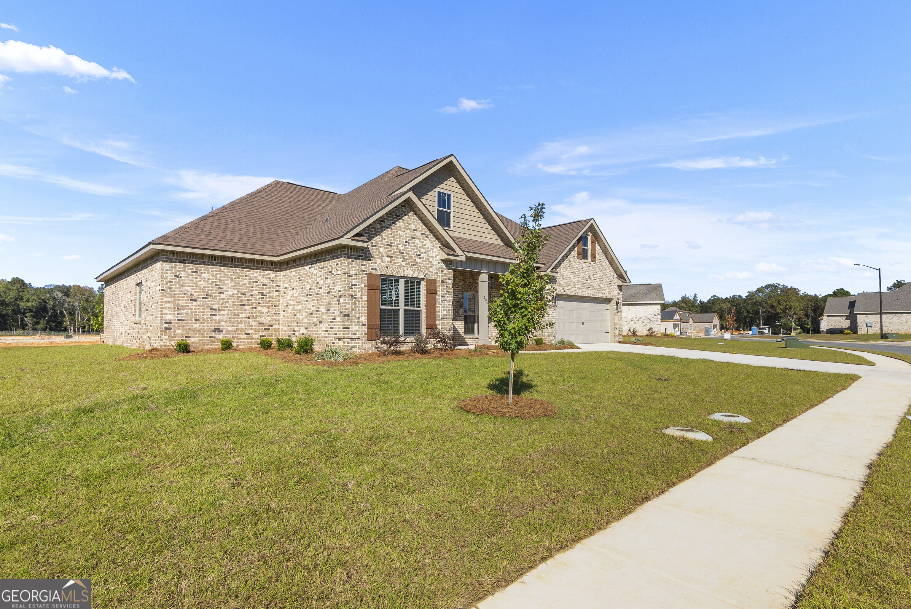 200 Emberwood WAY