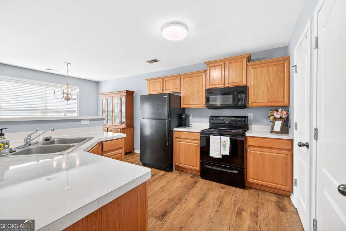 6985 White Walnut WAY