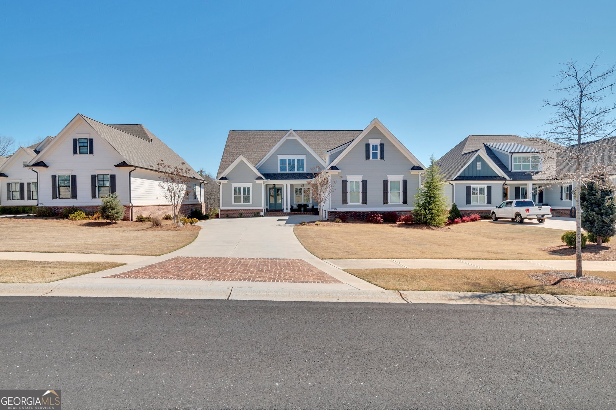 2581938720 Homes for Sale