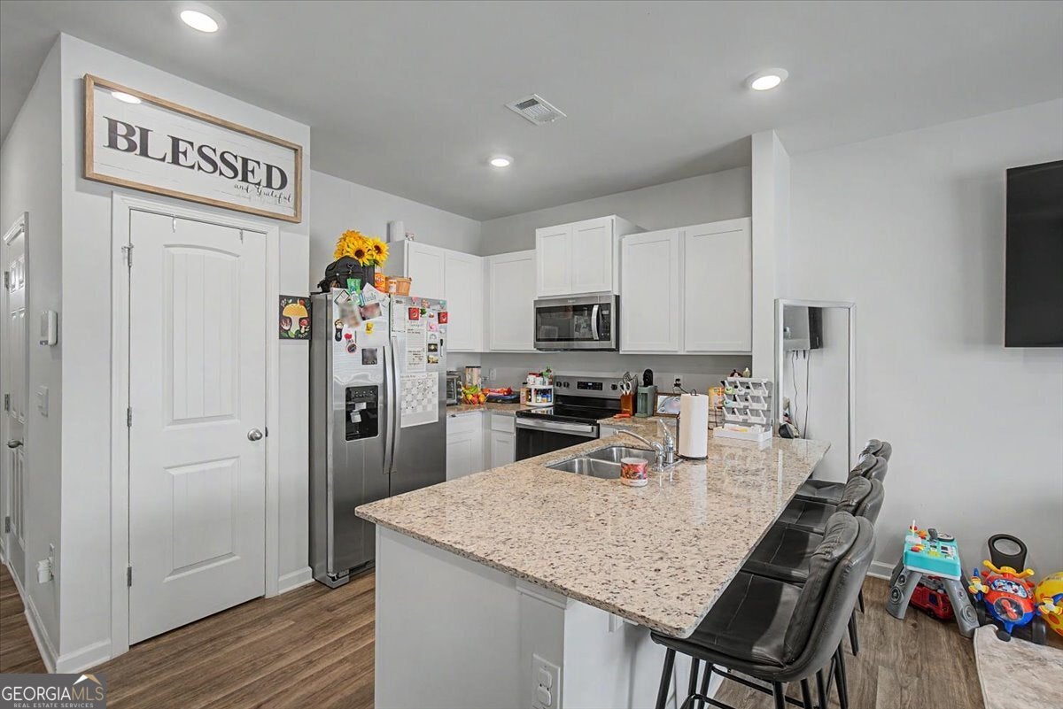 1005 N 2nd AVE NW 9