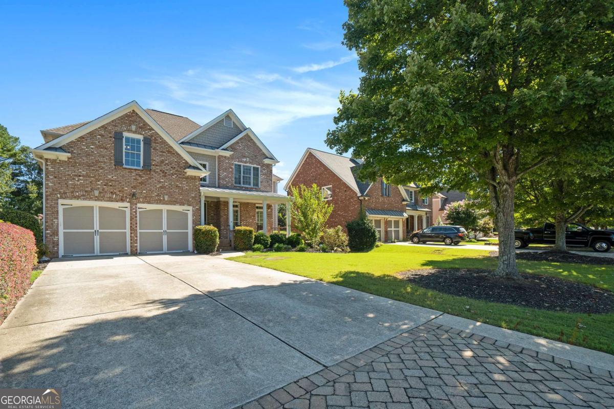 1715 Brown CIR