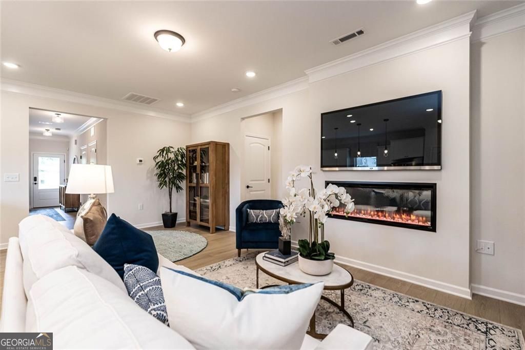 11 Hart DR