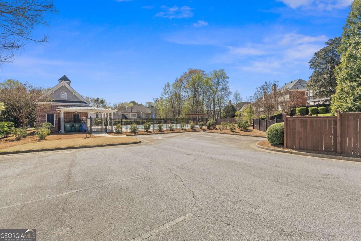 4530 Oak Brook DR SE