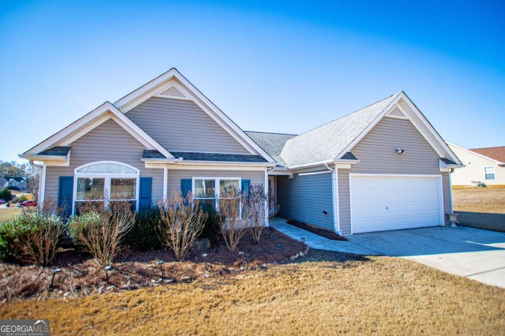 Photo of 226 Hampton Oaks Circle, Villa Rica, GA 30180 (MLS # 10659220)