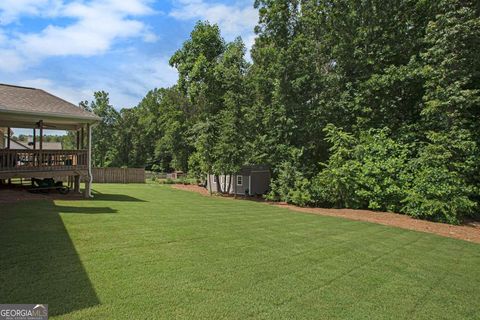 Single Family Residence in Villa Rica GA 422 Northstar Drive 29.jpg