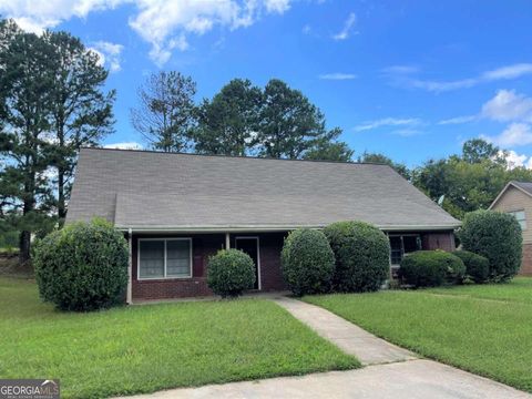 2613 Shore Wood CT NE Conyers GA 30013