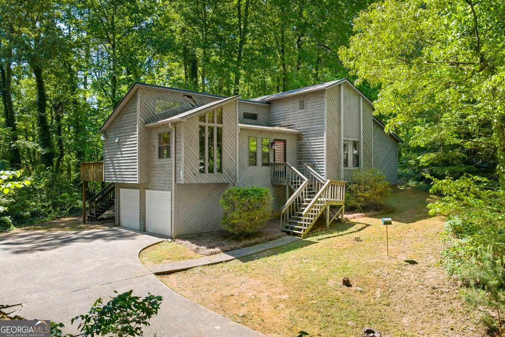 Photo of 4557 Patrick Drive NE, Kennesaw, GA 30144 (MLS # 10753088)