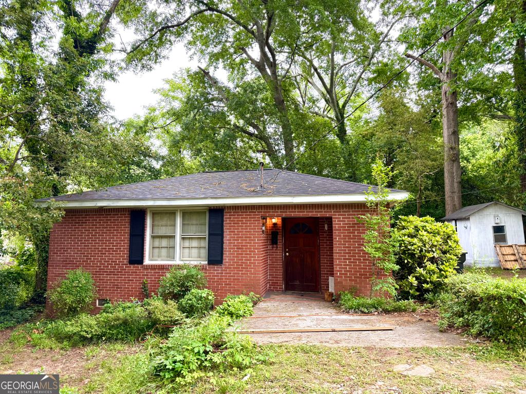 Photo of 15 Casey Street, Newnan, GA 30263 (MLS # 10756292)
