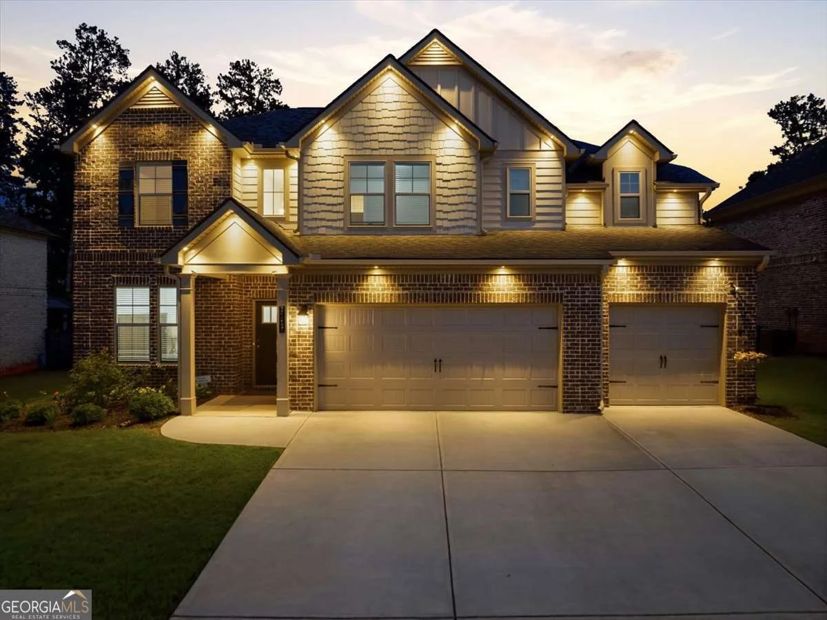 2116 Cadenza Circle