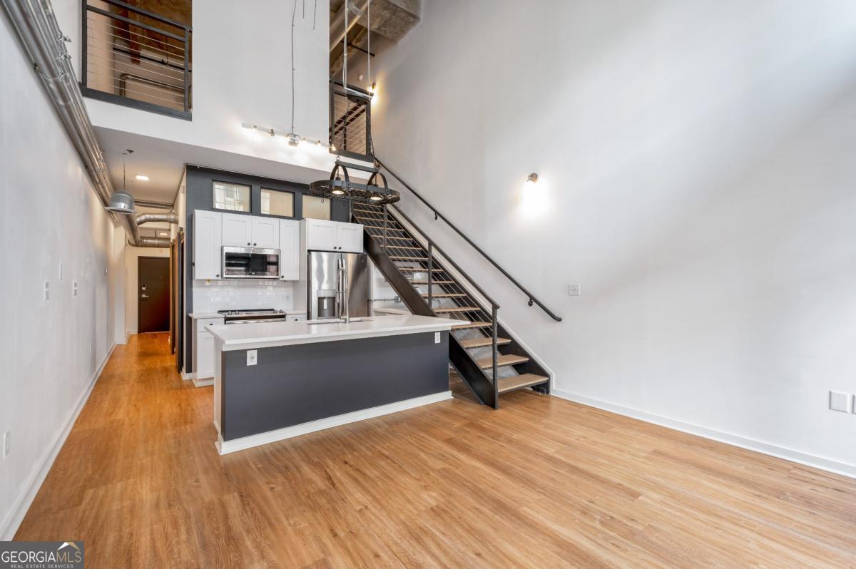 260 18th ST NW 10314