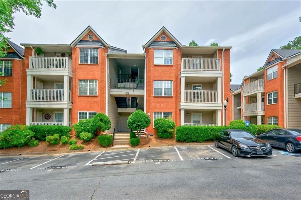 4106 CHASTAIN PARK CT NE
