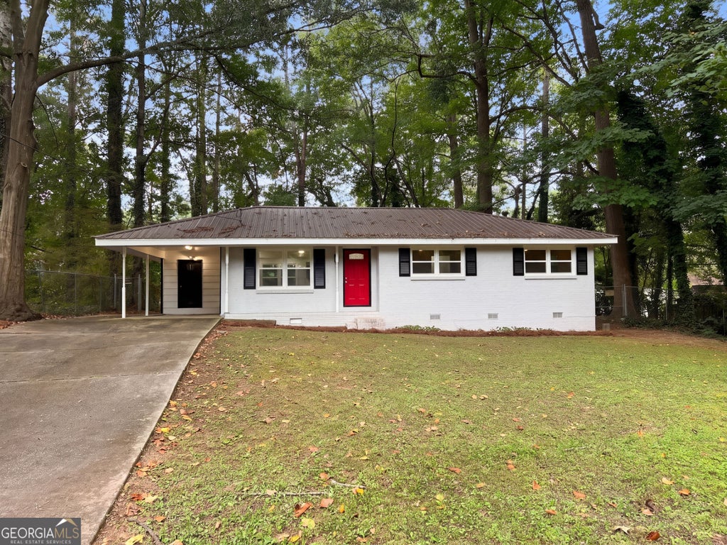 Photo of 4059 Canby Lane, Decatur, GA 30035 (MLS # 10855421)