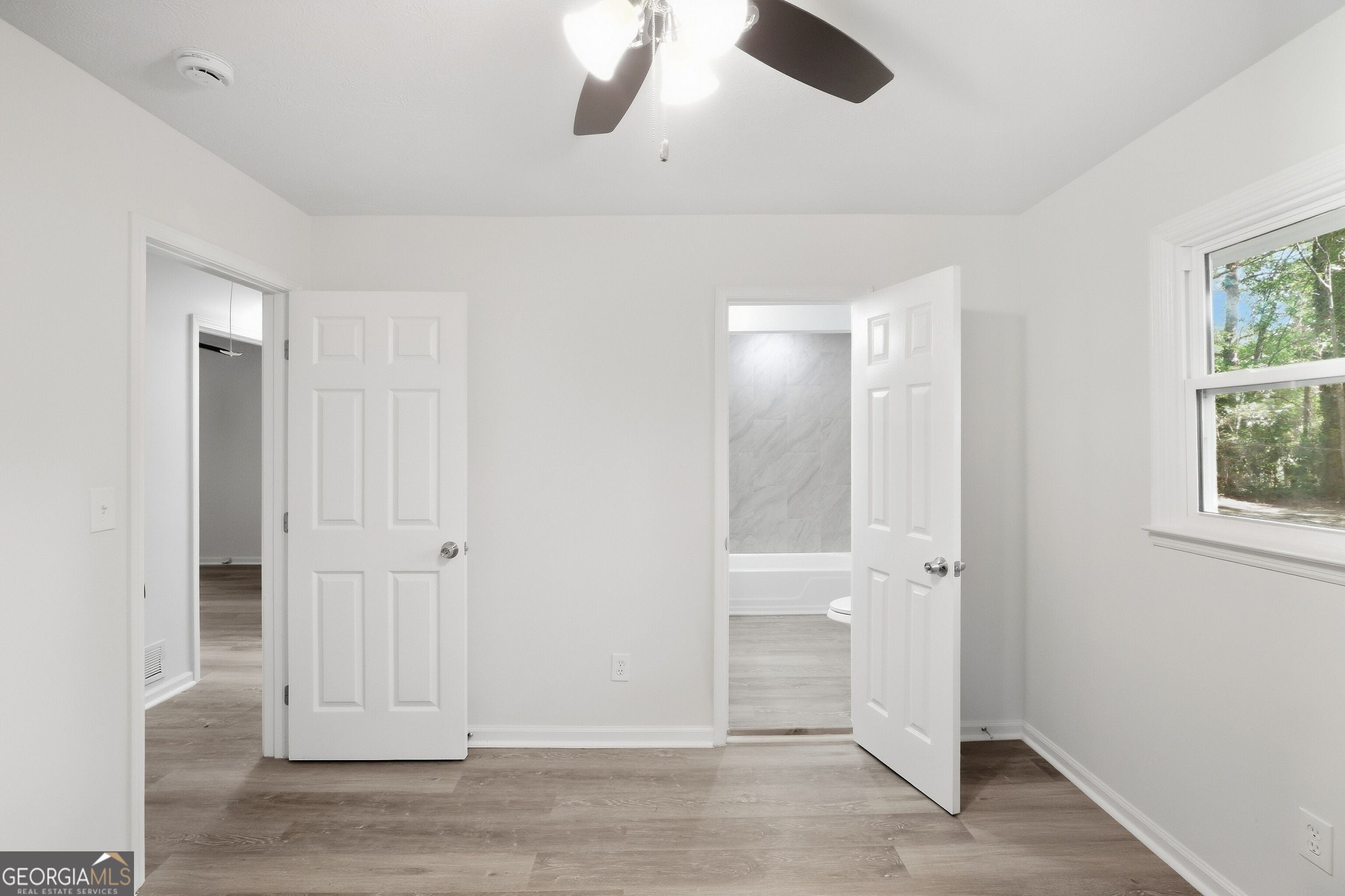4059 Canby LN