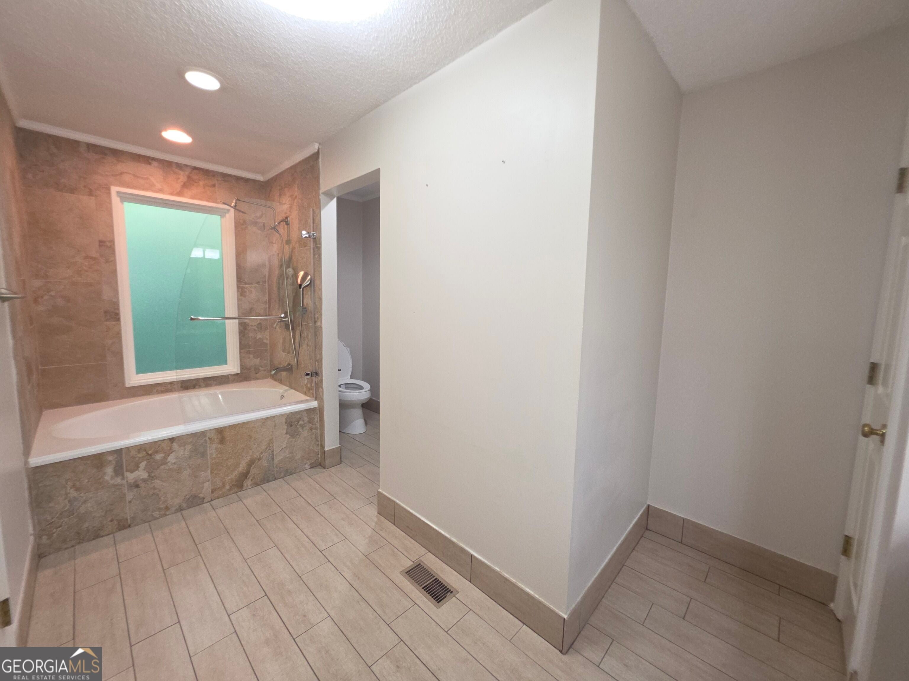 3914 NW Meeting ST NW