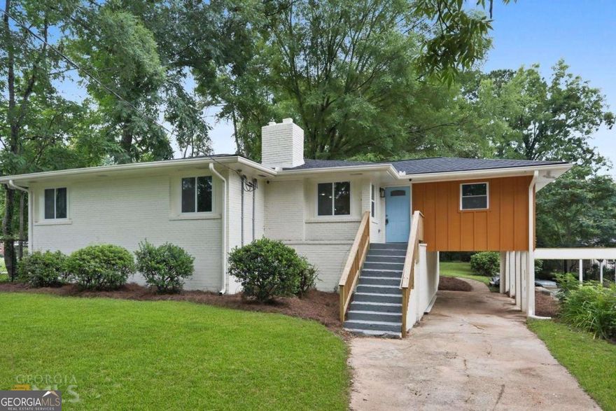 Prime Location Newly Renovated Home Vouchers Welcome Discover this beautifully renovated home, perfectly situated for convenience and entertainment. Centrally located between I-75 and I-285, you'll have easy access to Atlanta's best attractions, including the Mercedes-Benz Stadium, Georgia Aquarium, and State Farm Arena. The home boasts extensive new upgrades for comfortable modern living. No Pets No Smoking SECTION 8 / HOUSING CHOICE VOUCHERS ACCEPTED! Currently occupied, do not disturb tenant, contact agent to arrange tour. Property will be available December 1, 2025.