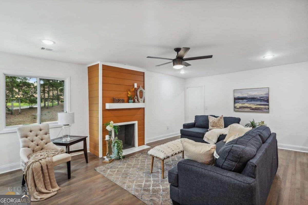 West Lake - Residential Lease