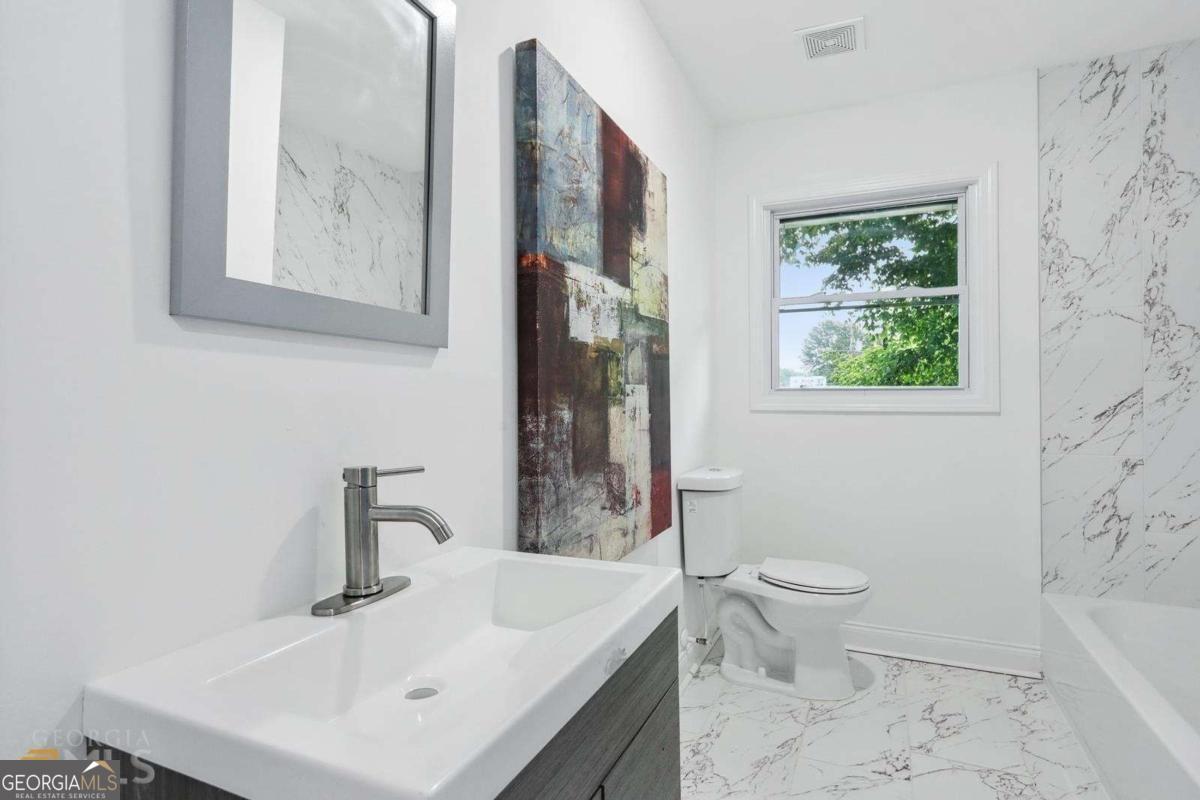 West Lake - Residential Lease