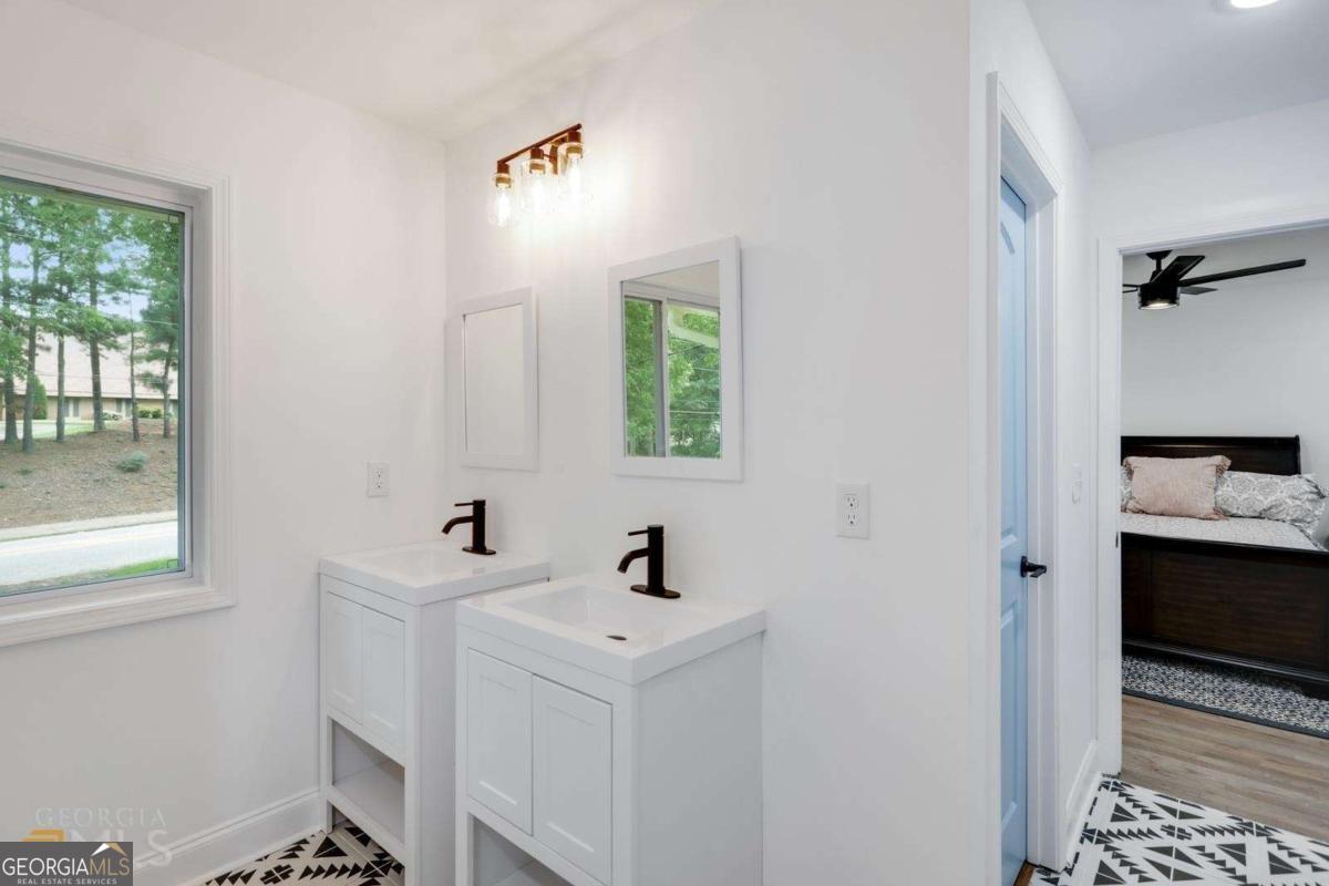 West Lake - Residential Lease