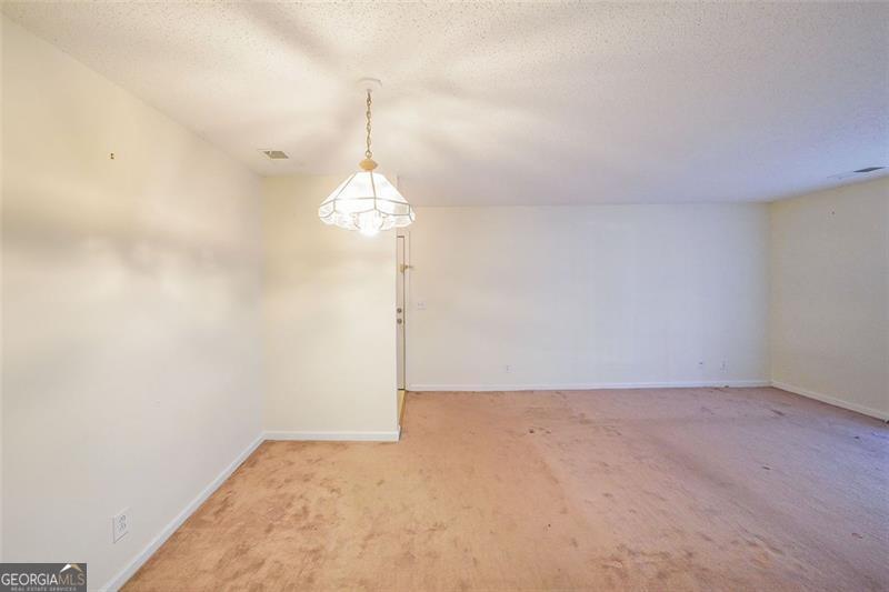 Northlake Manor - Residential