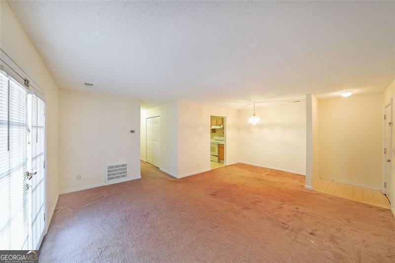 Northlake Manor - Residential