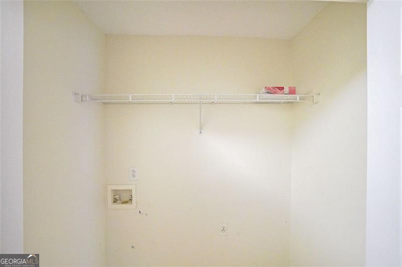 Northlake Manor - Residential