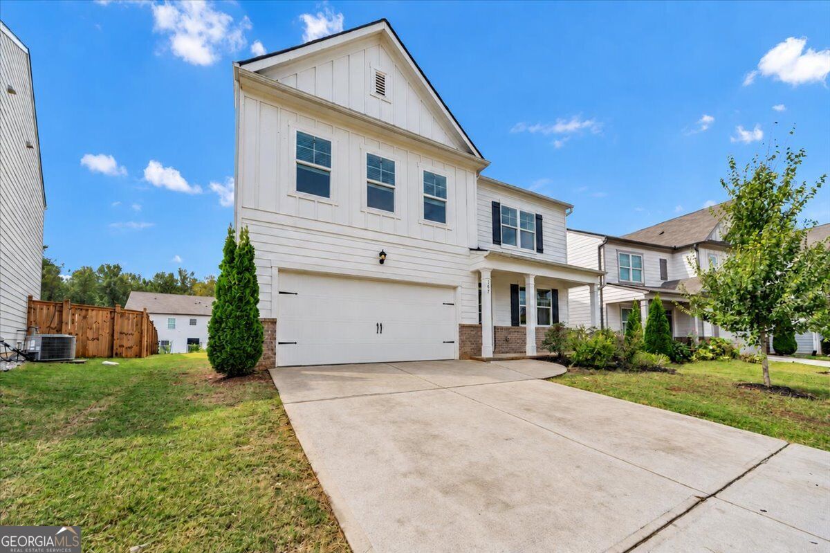167 Fernbrook TRL