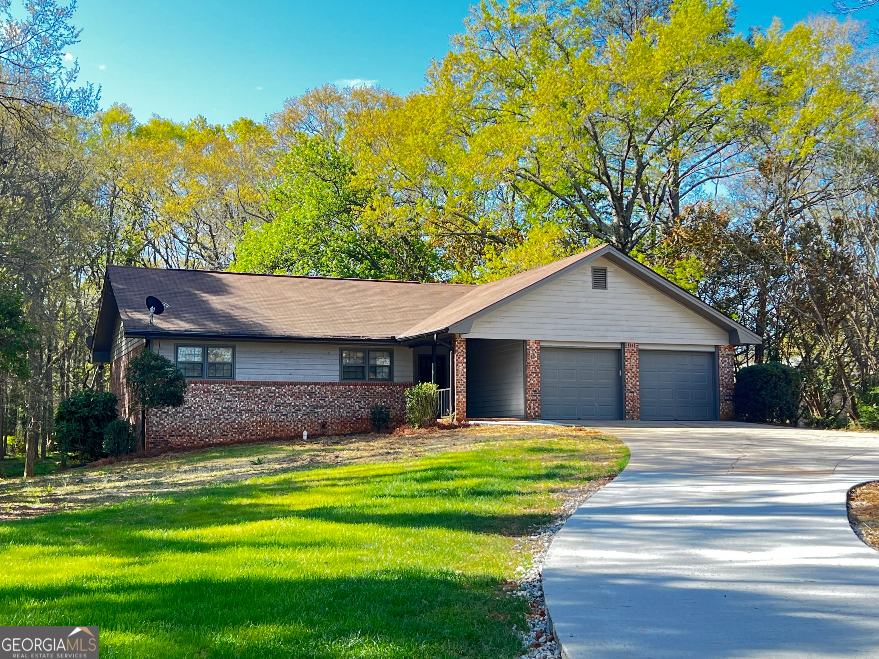2115 Oak Hill Road