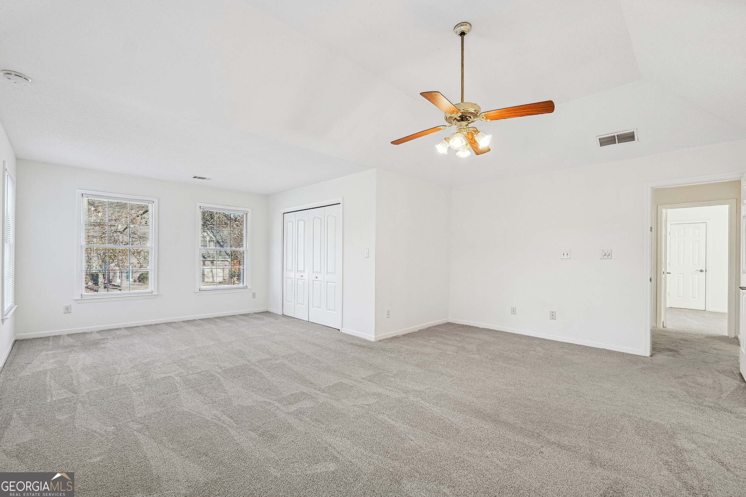 Alpharetta, Georgia 30022, United States, 4 Bedrooms Bedrooms, ,3 BathroomsBathrooms,Residential,Pending,27488