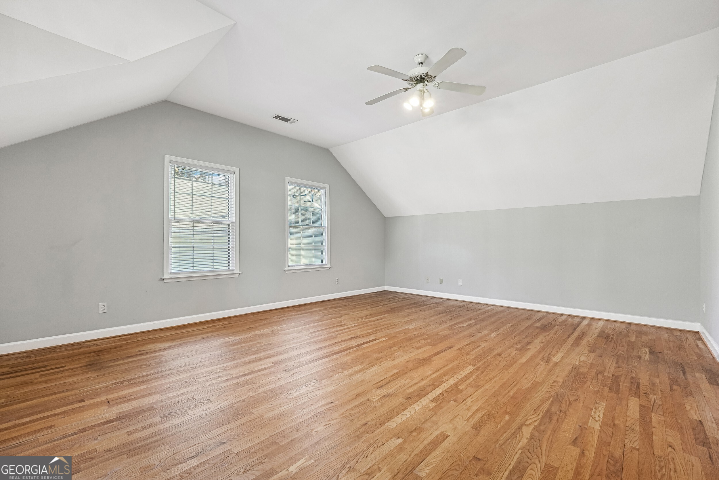 Alpharetta, Georgia 30022, United States, 4 Bedrooms Bedrooms, ,3 BathroomsBathrooms,Residential,Pending,27488